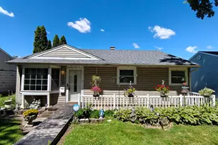 140 N Guyer St, Hobart, IN 46342 - Photo 1
