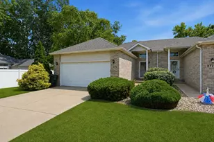 379 Fox Trail Ct, Hobart, IN 46342 - Photo 1