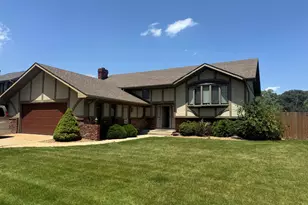 532 Iroquois St, Schererville, IN 46375 - Photo 1