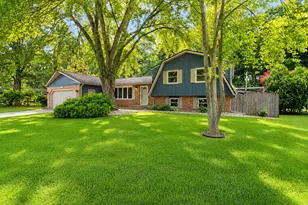 602 Greentree Dr, Trail Creek, IN 46360 - Photo 1