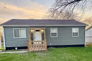 2014 Matthews Pl, Gary, IN 46406 - Photo 1