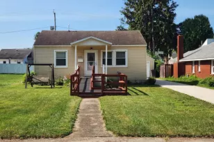825 W Washington St, Rensselaer, IN 47978 - Photo 1
