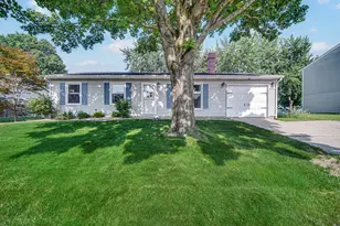 2208 Berwick Dr, Valparaiso, IN 46383 - Photo 1