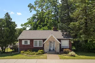 702 Pine Lake Ave, La Porte, IN 46350 - Photo 1