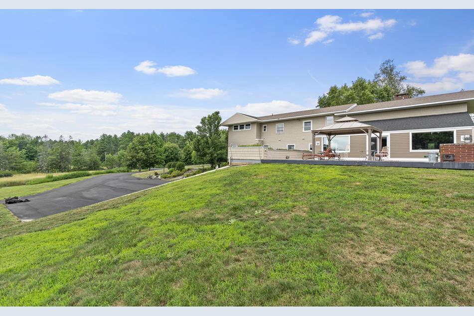 1018 Summer St, Auburn, ME 04210 MLS 1542423 Coldwell Banker