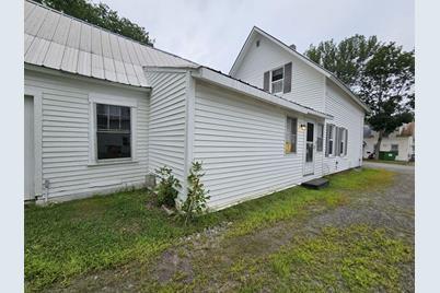 13 Pine Street, Skowhegan, ME 04976 - MLS# 1556148 - Coldwell Banker