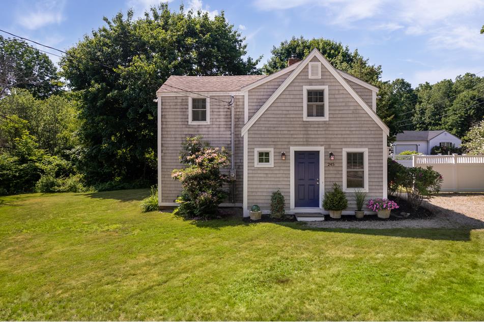 245 Long Sands Rd, York, ME 03909 MLS 1563177 Coldwell Banker