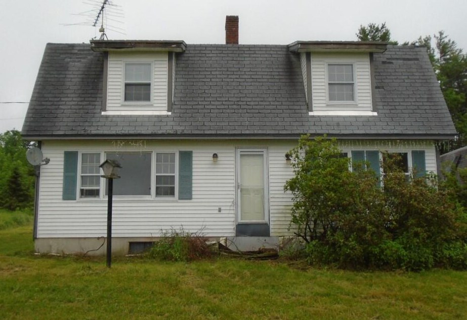 147 Parmenter Hill Rd, China, ME 04358