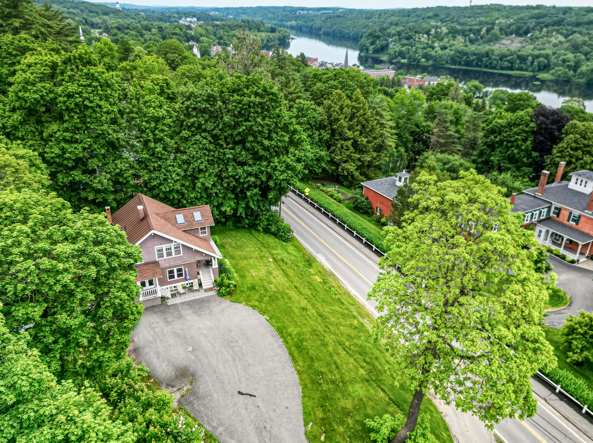 63 Middle St, Hallowell, ME 04347