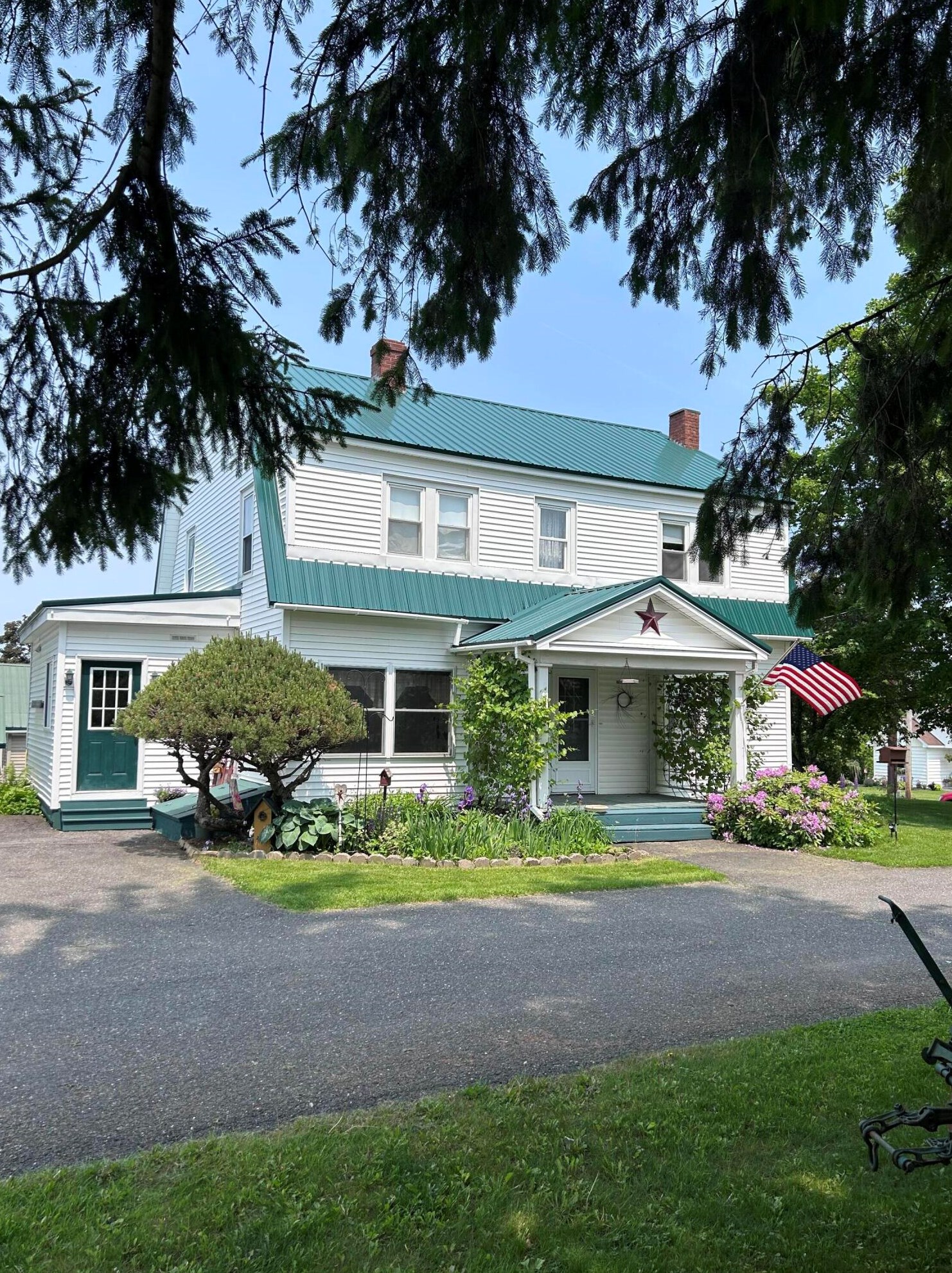 27 Military Rd, Blaine, ME 04734-4301