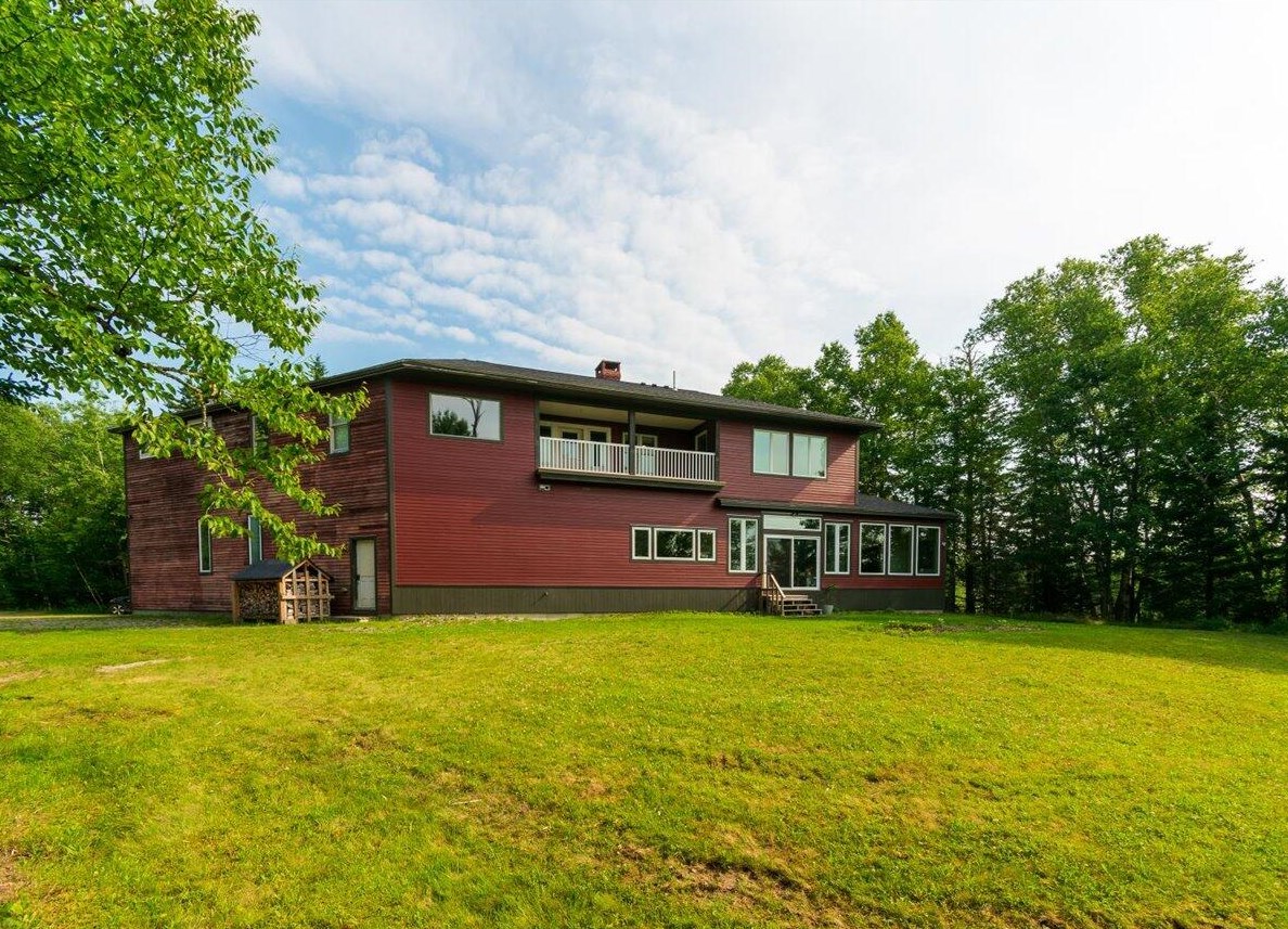 280 Oak Point Rd, Waltham, ME 04605