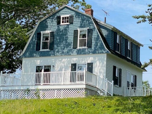 5 Polka Valley Rd, Sedgwick, ME 04676