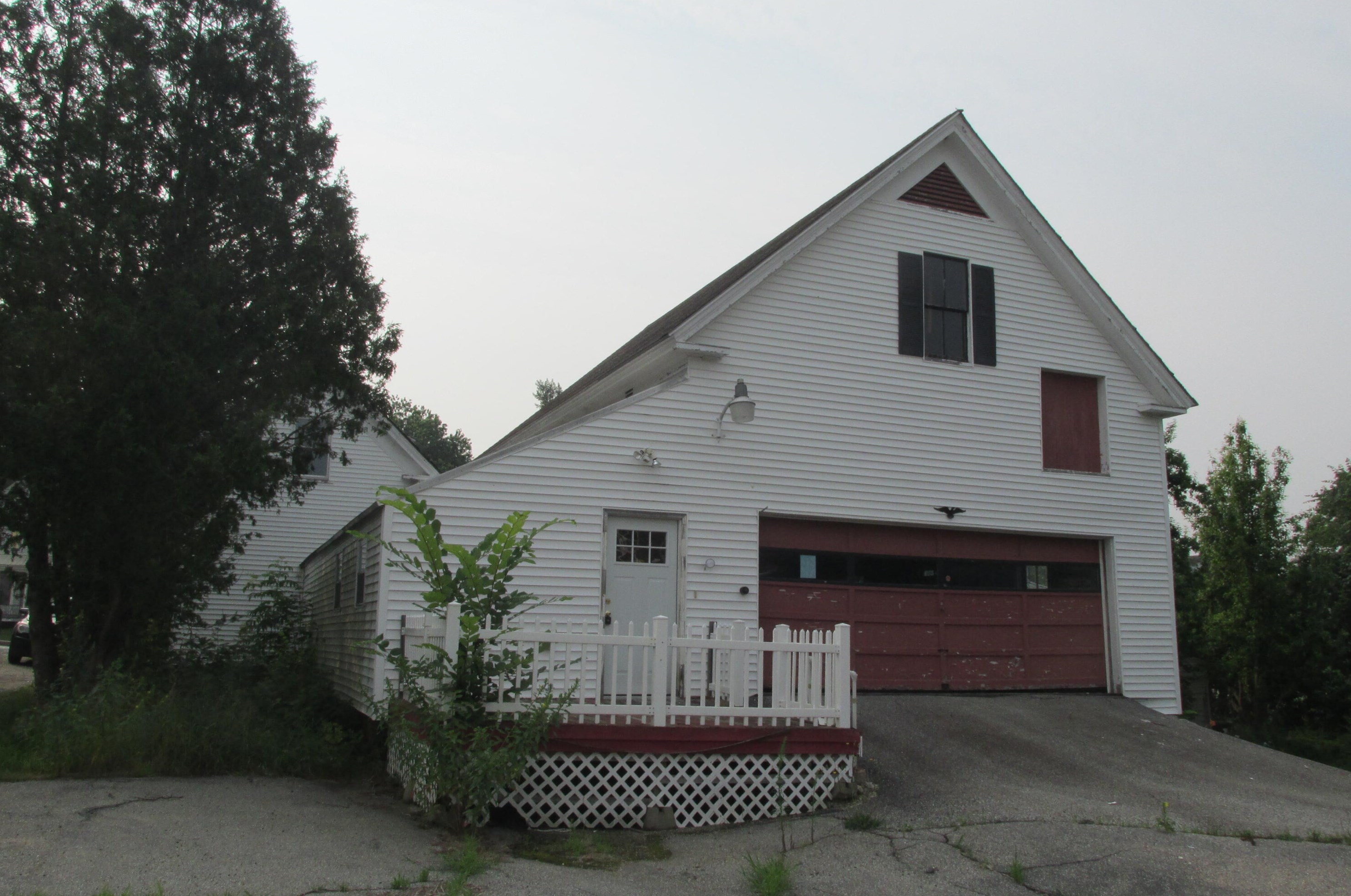 14 Marston St, Norway, ME 04268