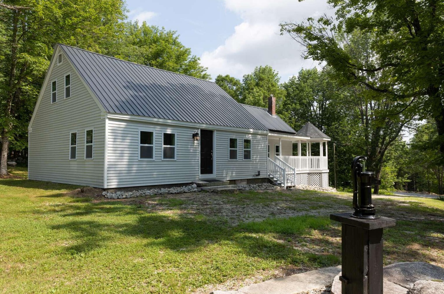 151 Upton Rd, Sweden, ME 04040-3627