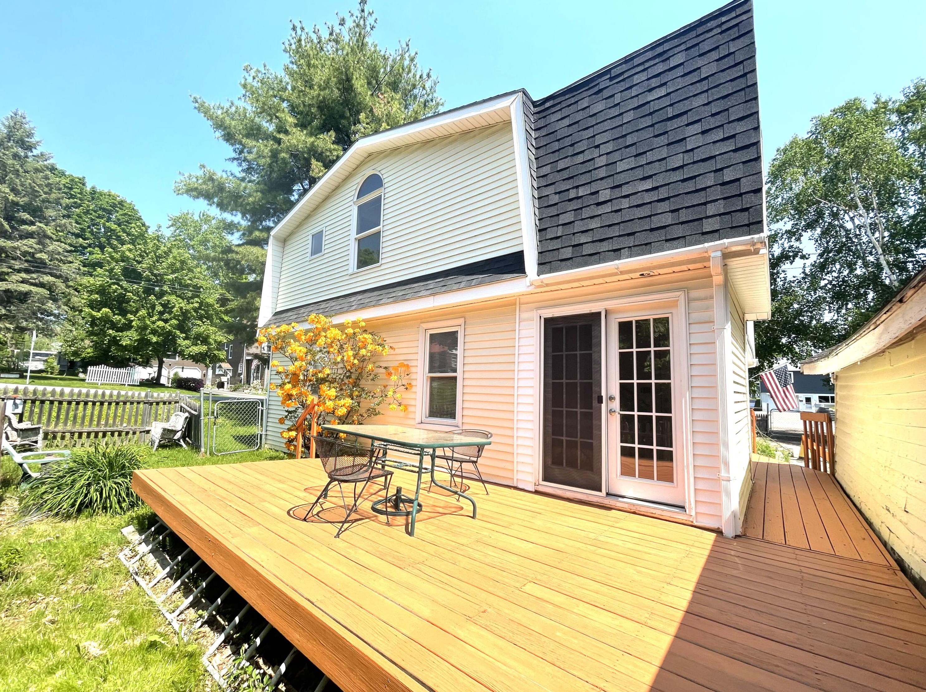 274 Buck St, Bangor, ME 04401-6037