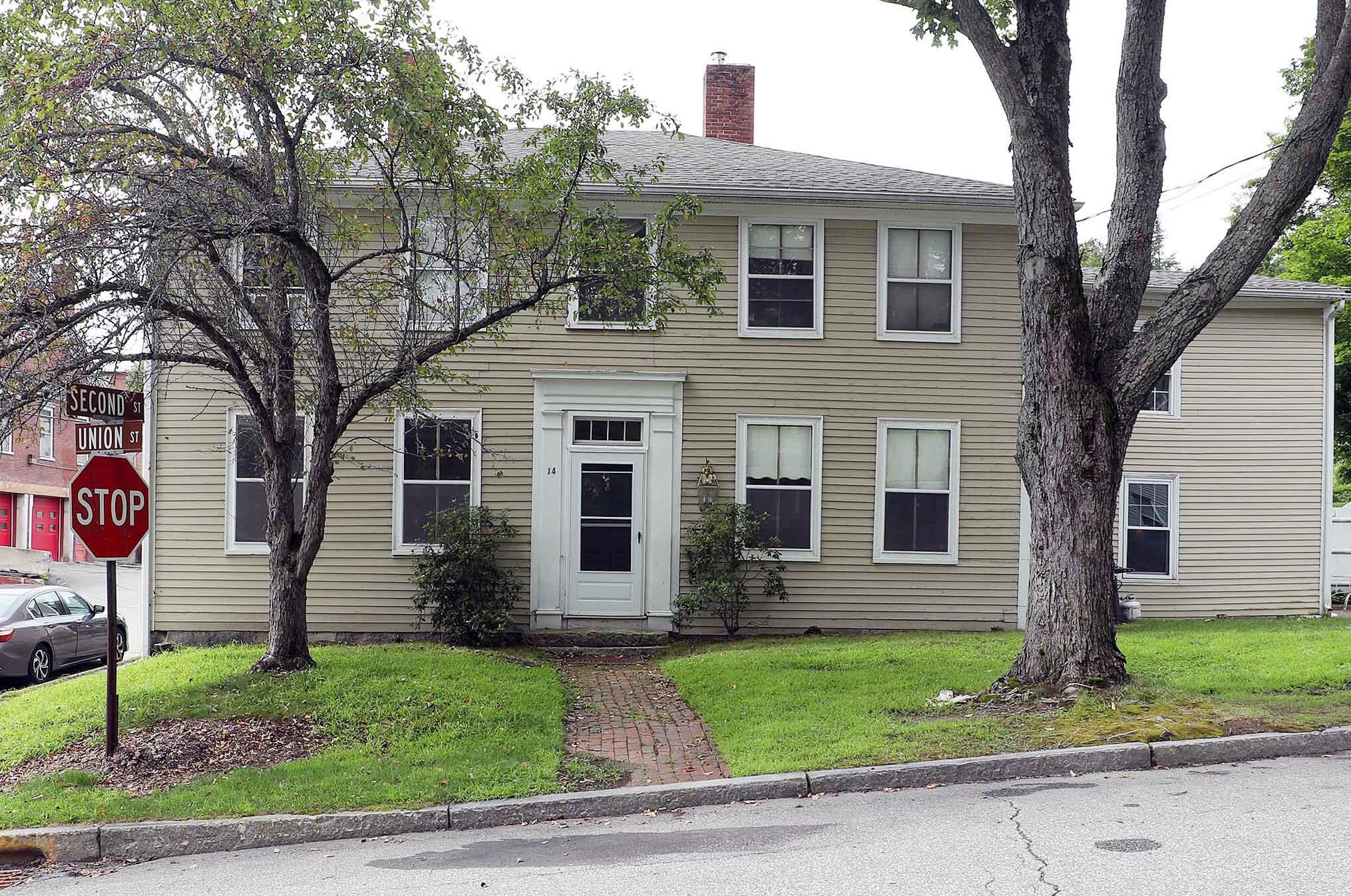 14 Union St, Hallowell, ME 04347