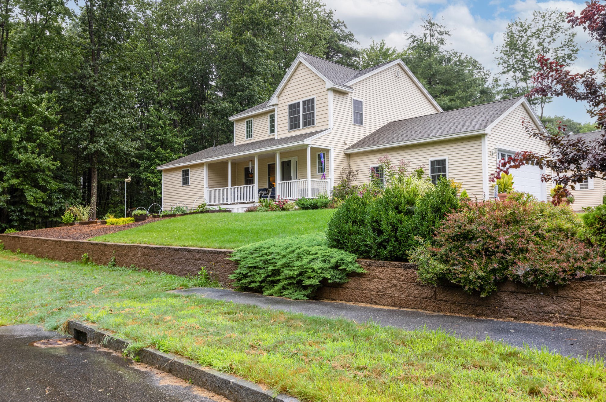 105 Skylark Rd, Portland, ME 04103-2074