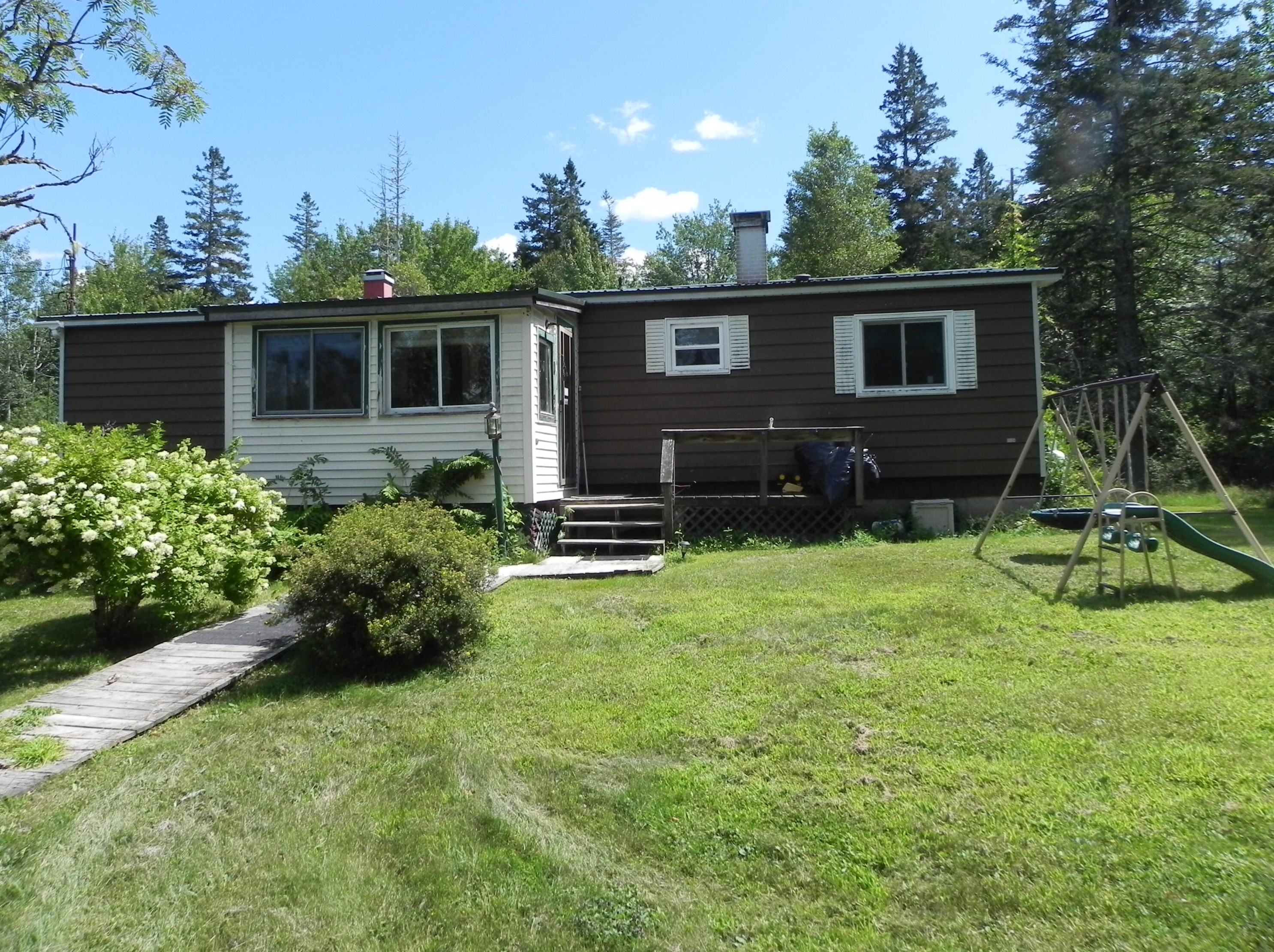 98 Northfield Rd, Machias, ME 04654