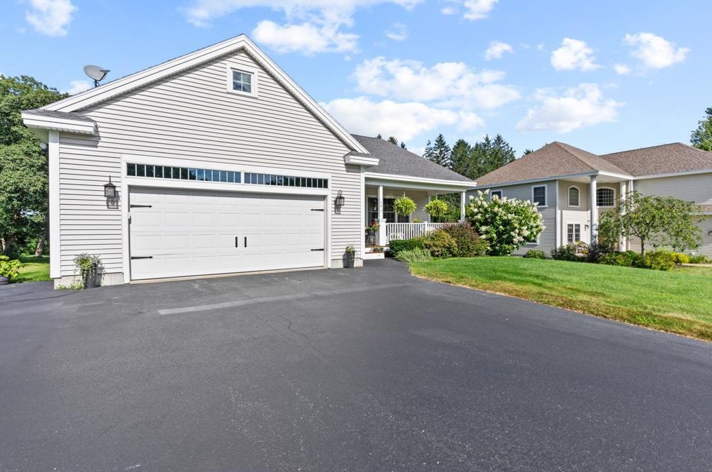184 Pleasant Hill Rd, Scarborough, ME 04074 exterior