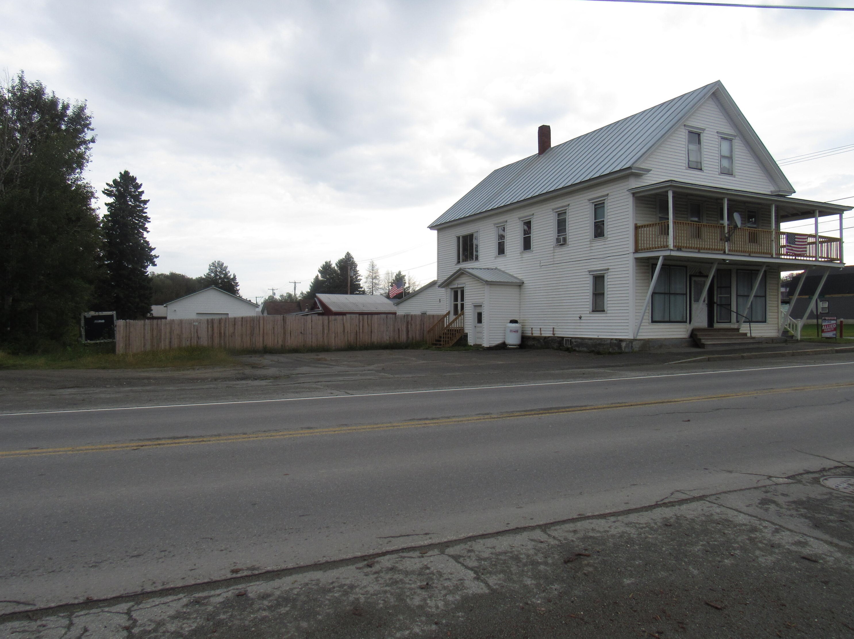 395 Main St, Parlin Pond Twp, ME 04945