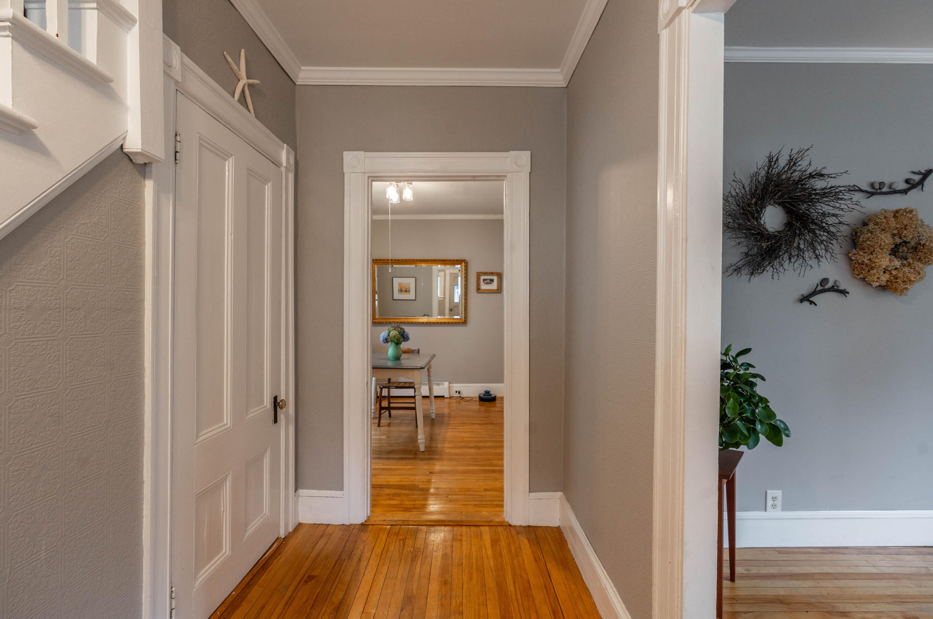 9 Alba St, Portland ME 04103-2503 exterior