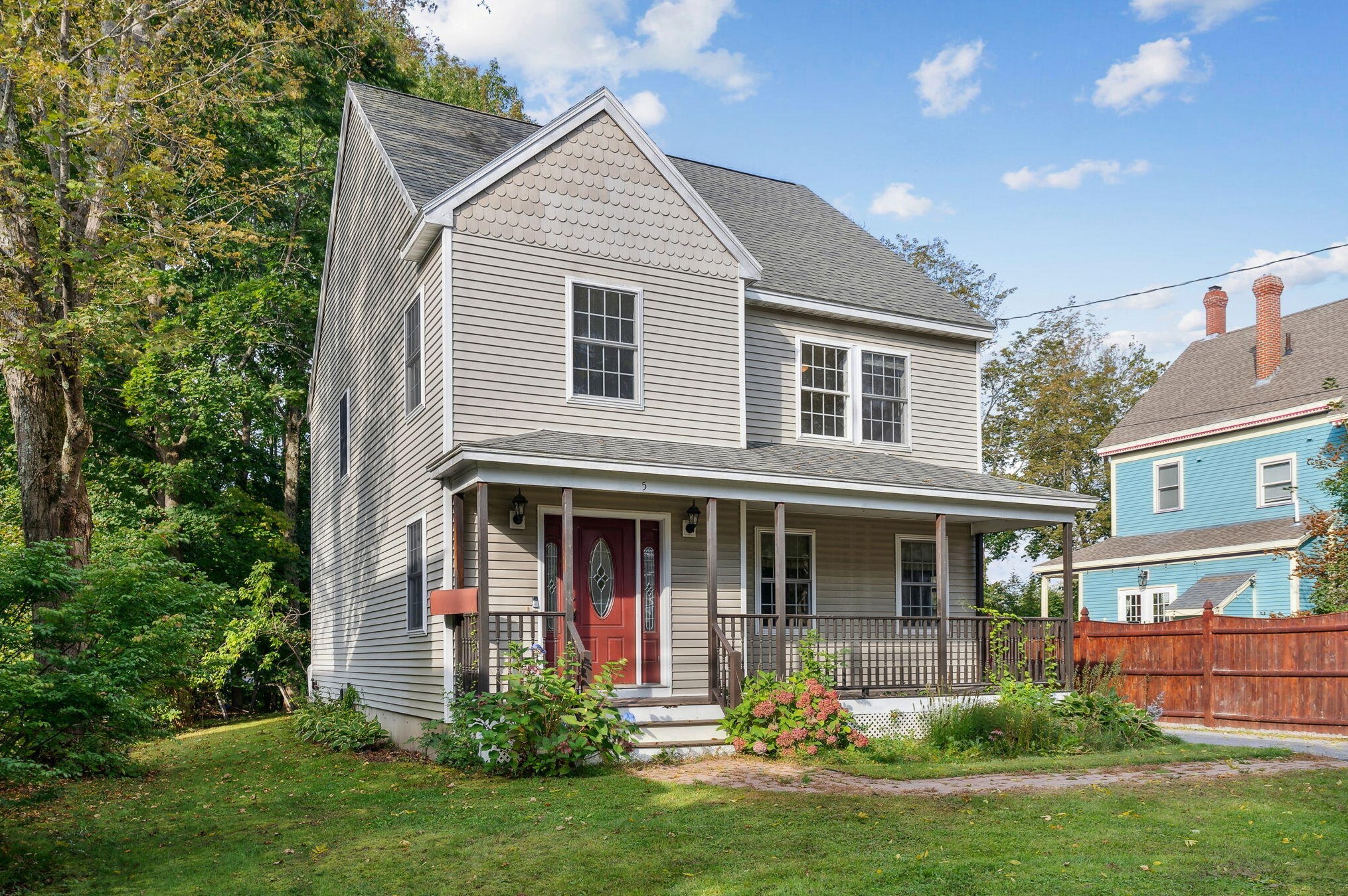 5 Sargent St, Westbrook, ME 04092-4029