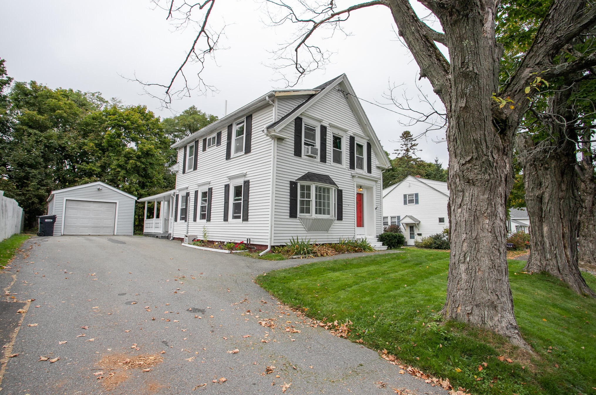 53 15th St, Bangor, ME 04401-3746