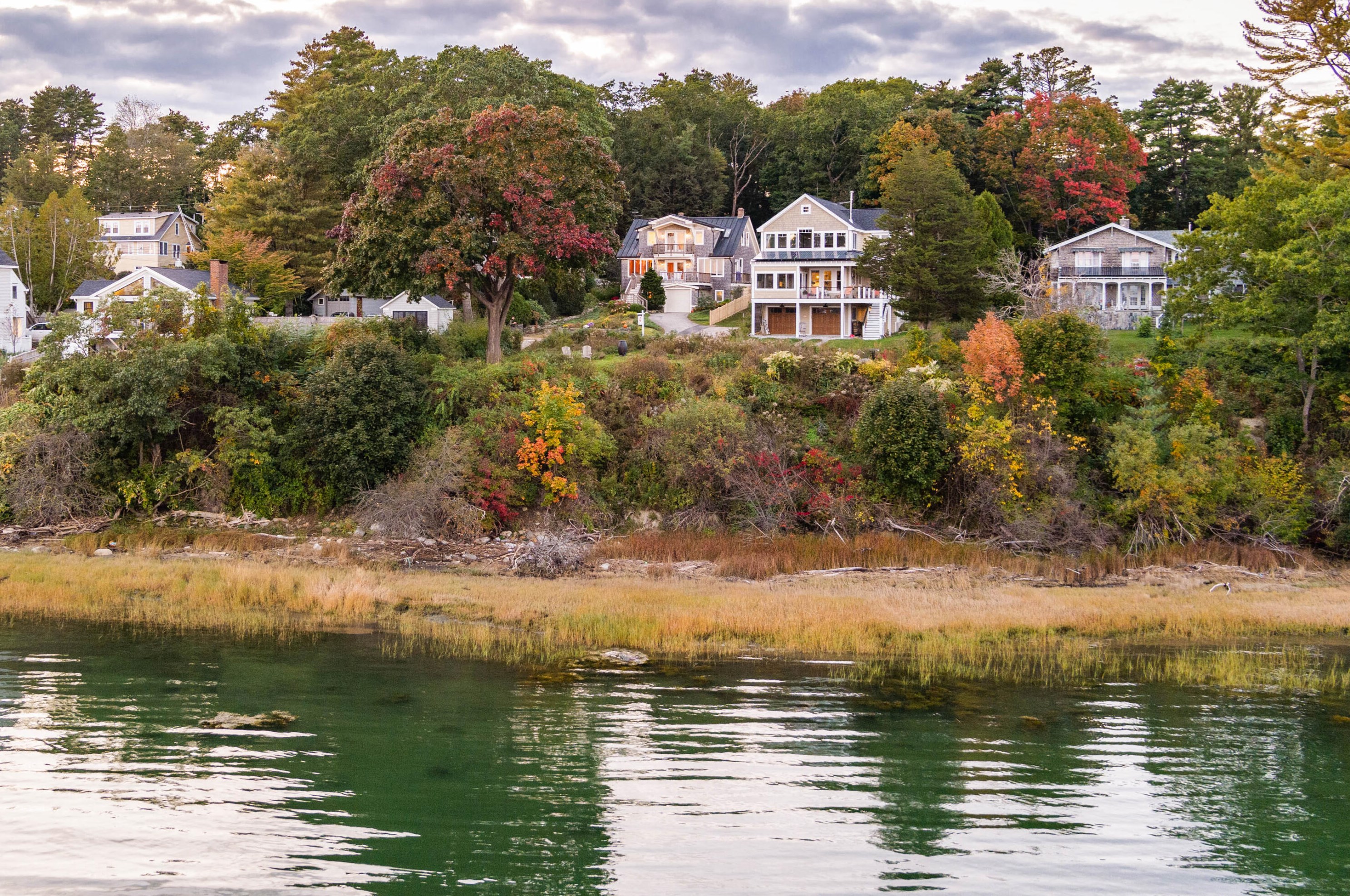 36 Old Mill Rd, Portland, ME 04105