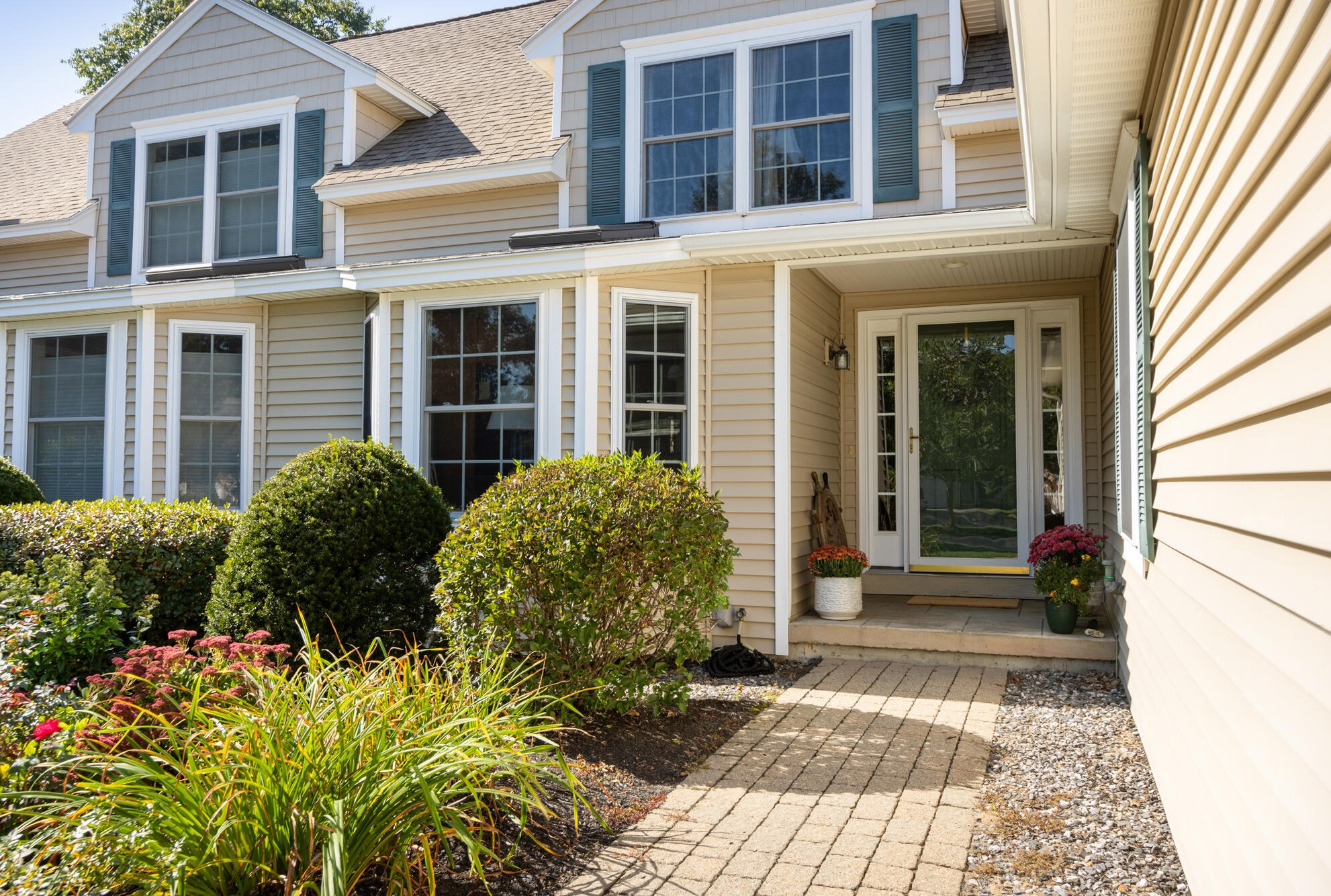 11 Lancaster Ct, Kennebunk, ME 04043