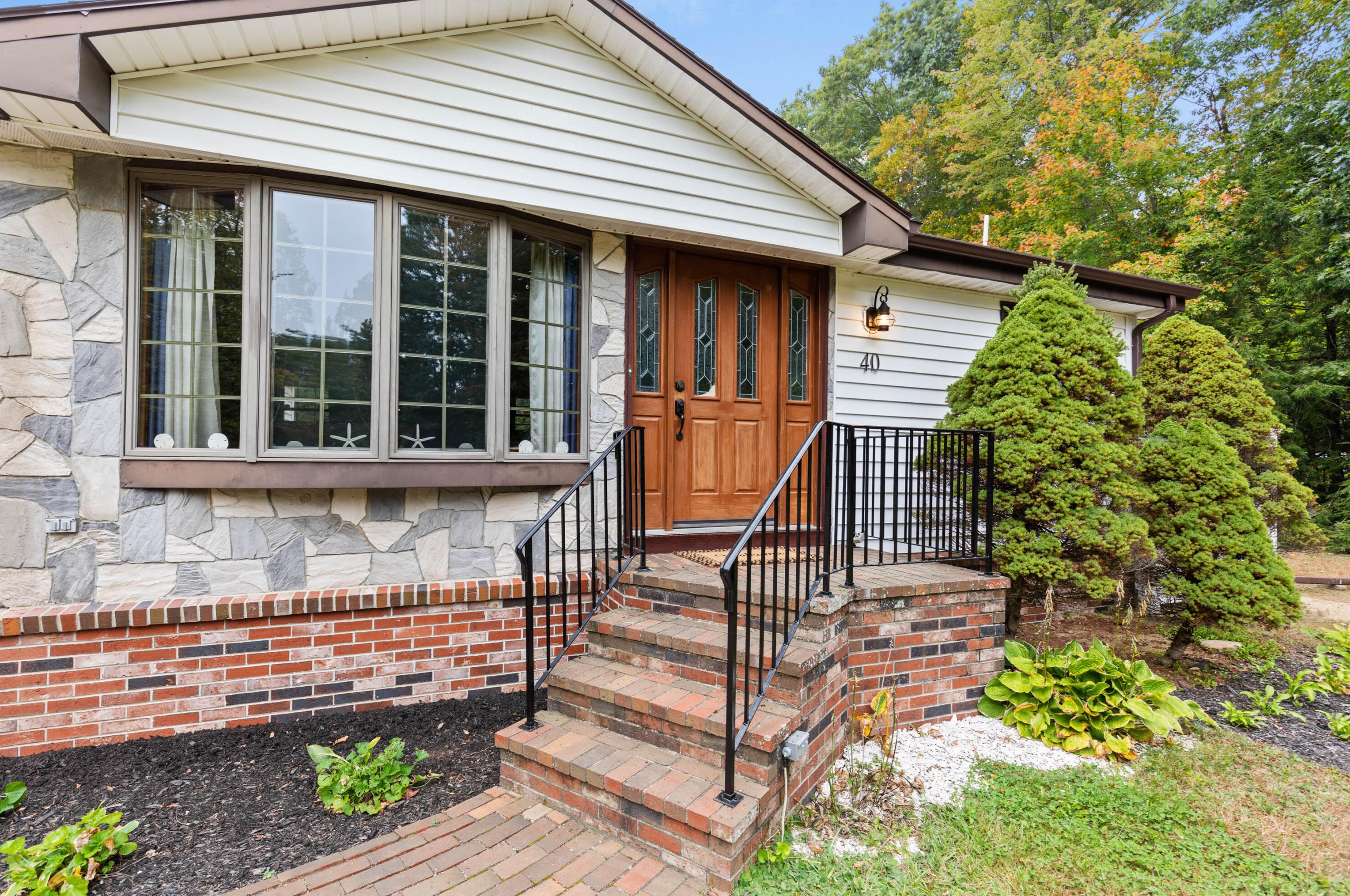 40 Hill Top Dr, Kennebunkport, ME 04046