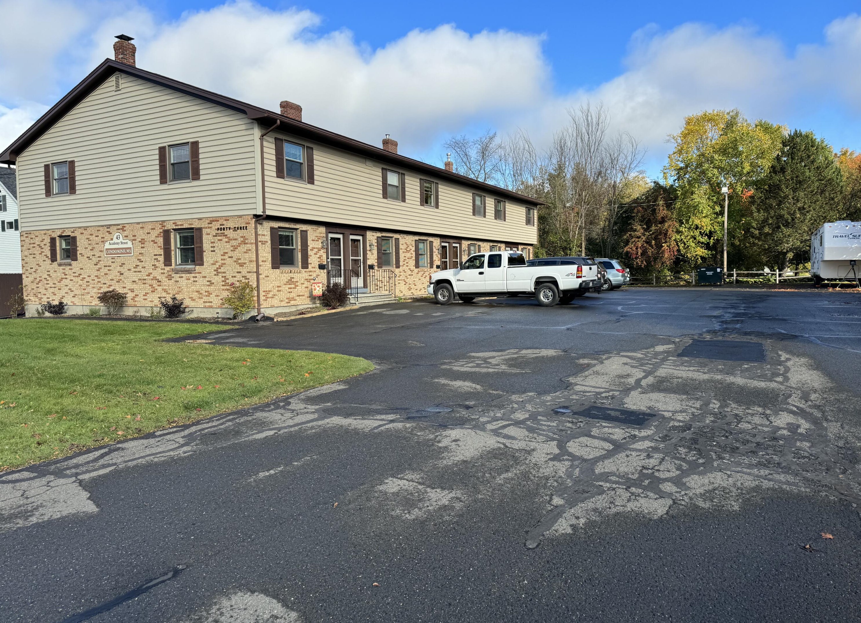 43 Academy St #4, Presque Isle, ME 04769