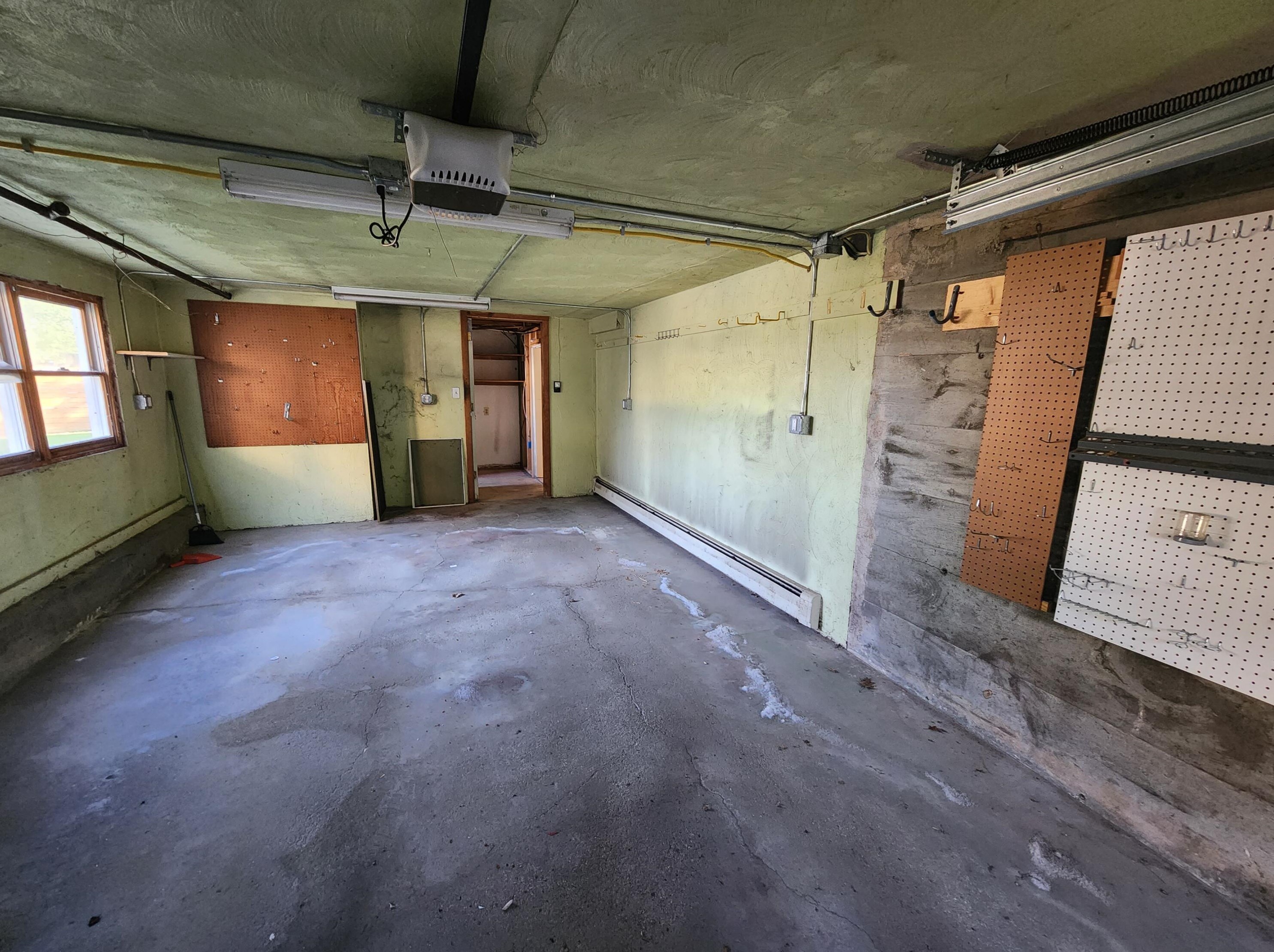 84 Abby Ln, Portland ME 04103-2270 exterior