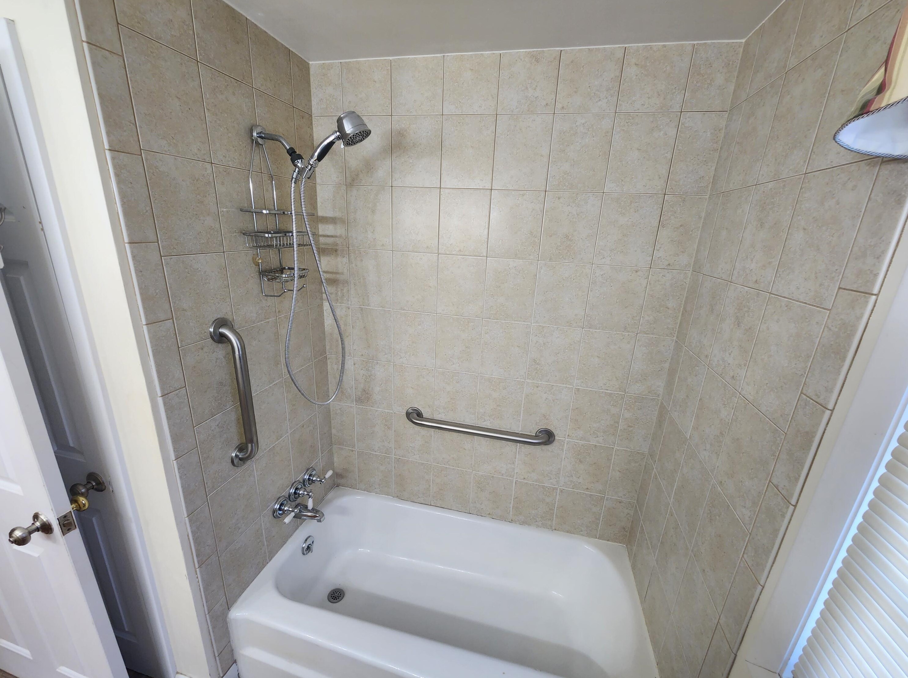 84 Abby Ln, Portland ME 04103-2270 exterior