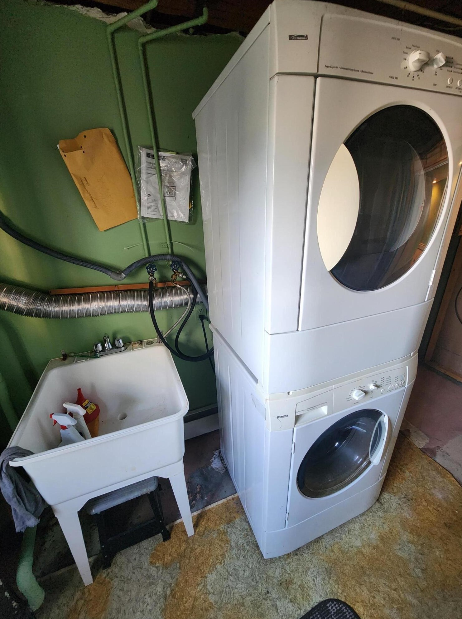 84 Abby Ln, Portland ME 04103-2270 exterior