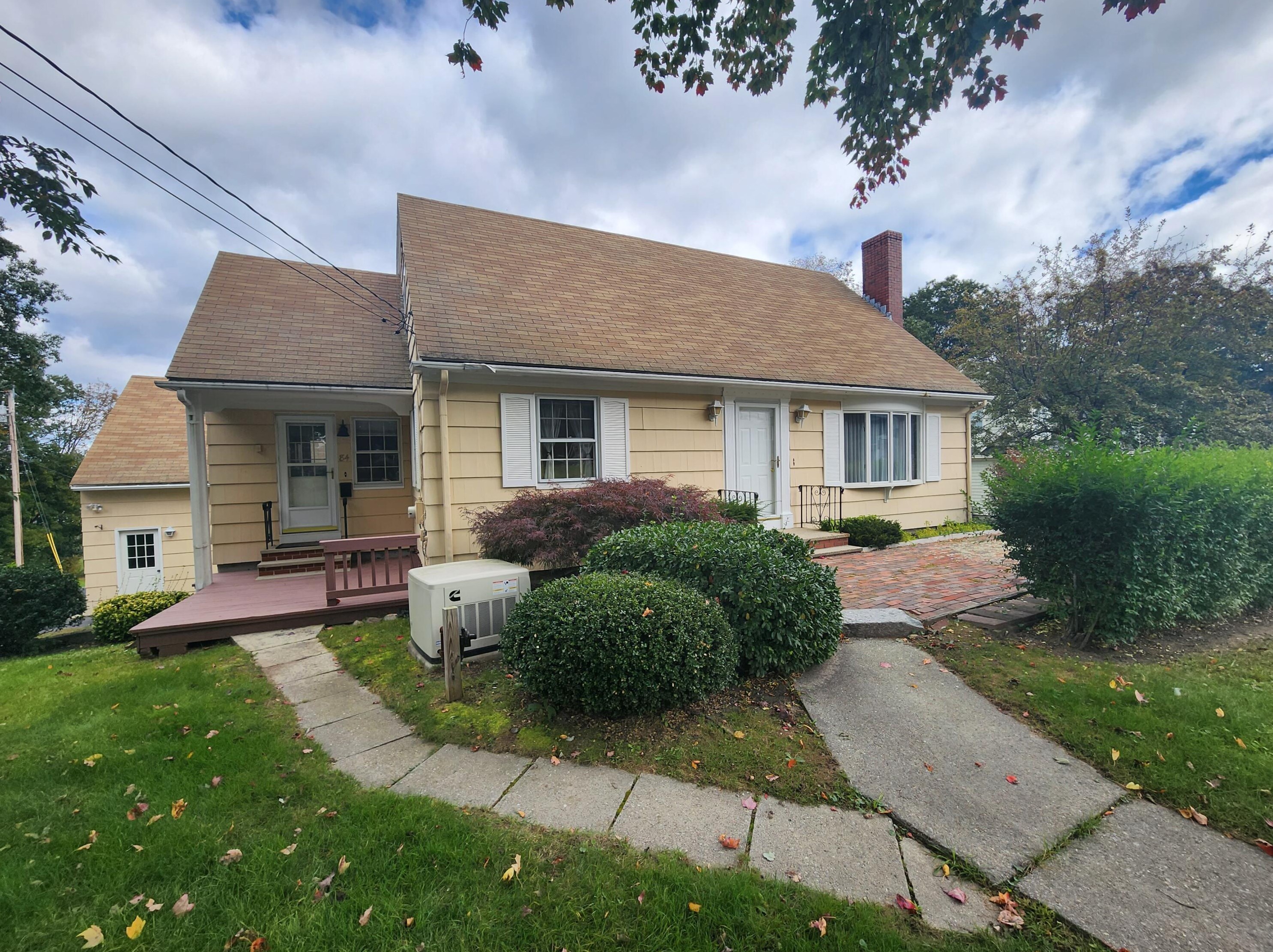 84 Abby Ln, Portland, ME 04103-2270