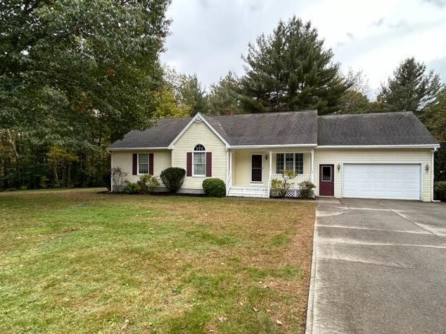 45 Hillcrest Dr, Clinton, ME 04927