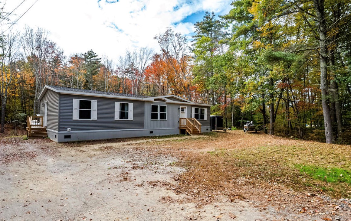 200 River Rd, Lebanon, ME 04027