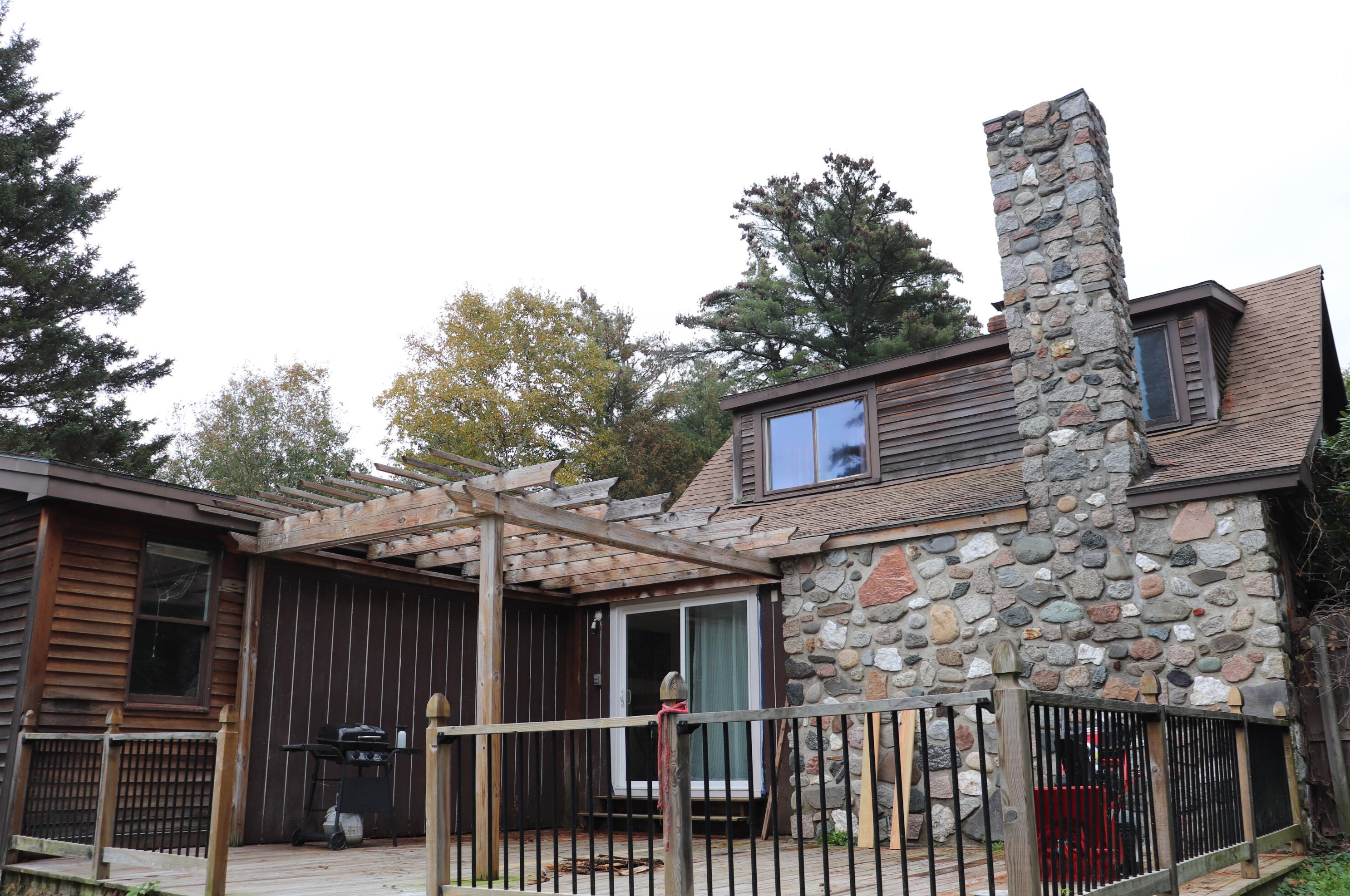38 Carver Rd, Newburgh, ME 04444-1732