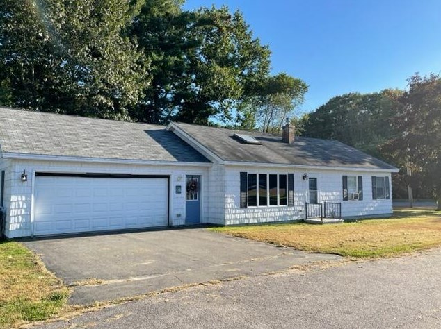 217 Buxton Rd, Saco, ME 04072 exterior