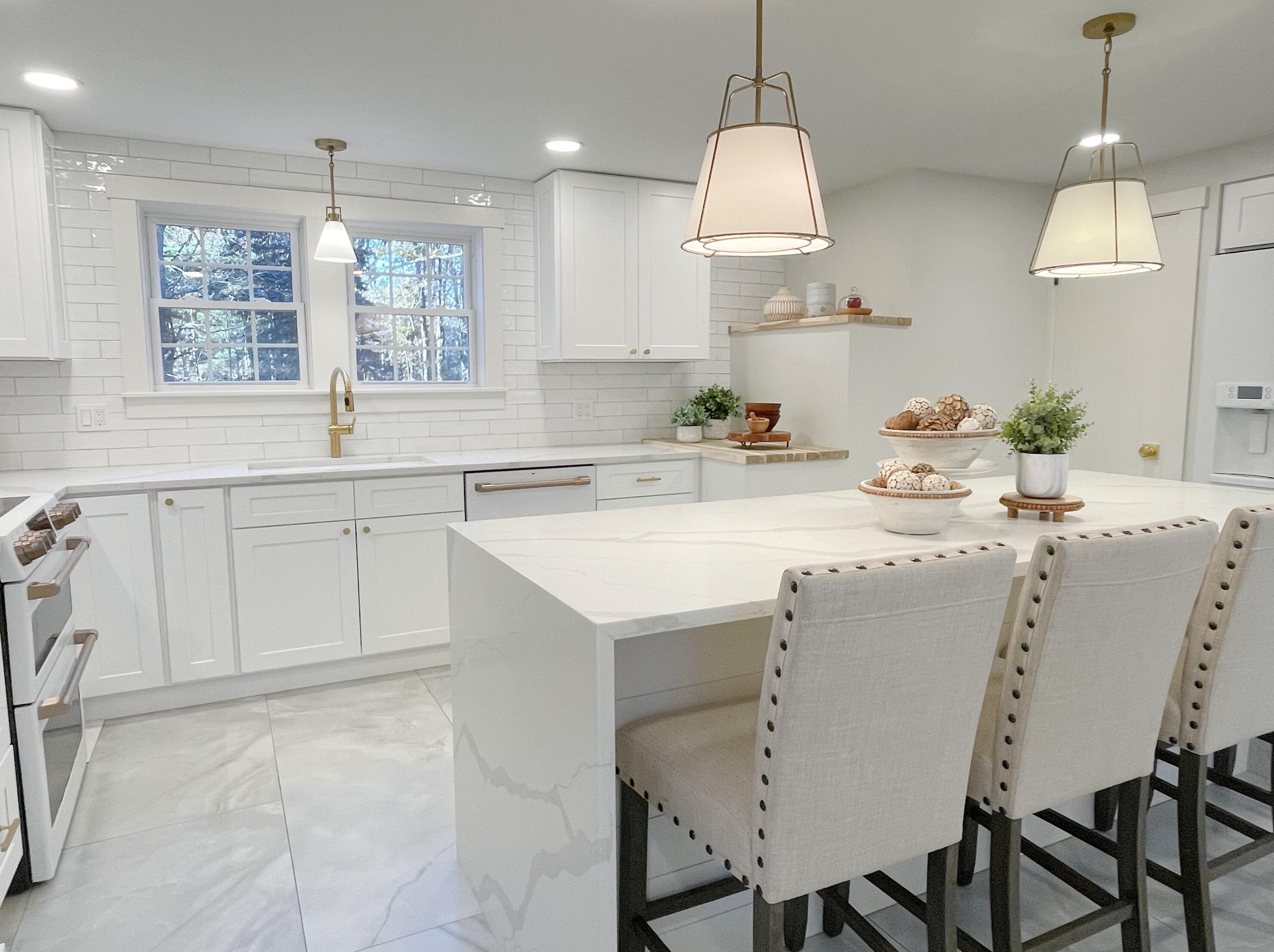 259 Falmouth Rd, Portland ME  04105-2064 exterior