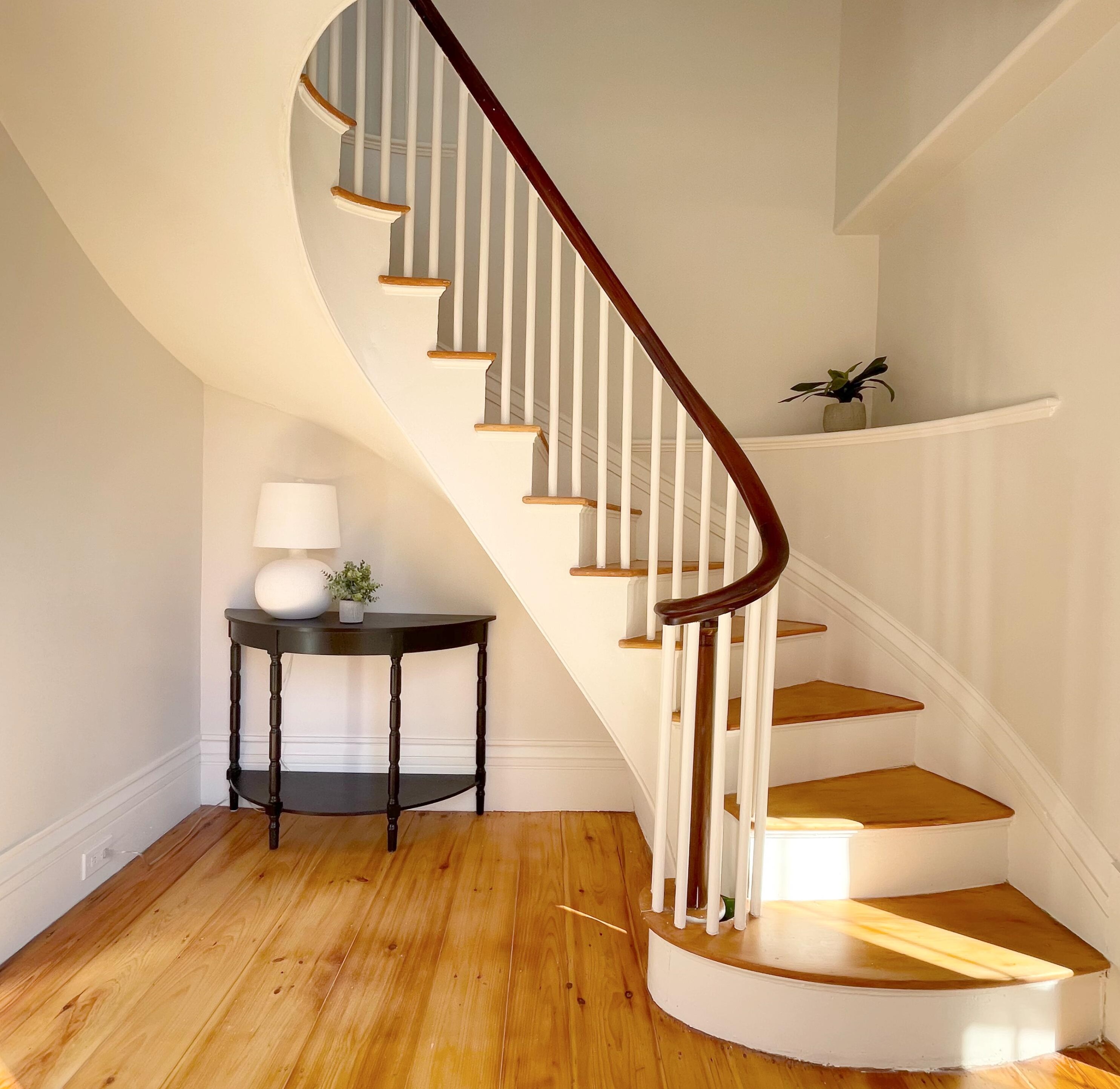 259 Falmouth Rd, Portland ME  04105-2064 exterior