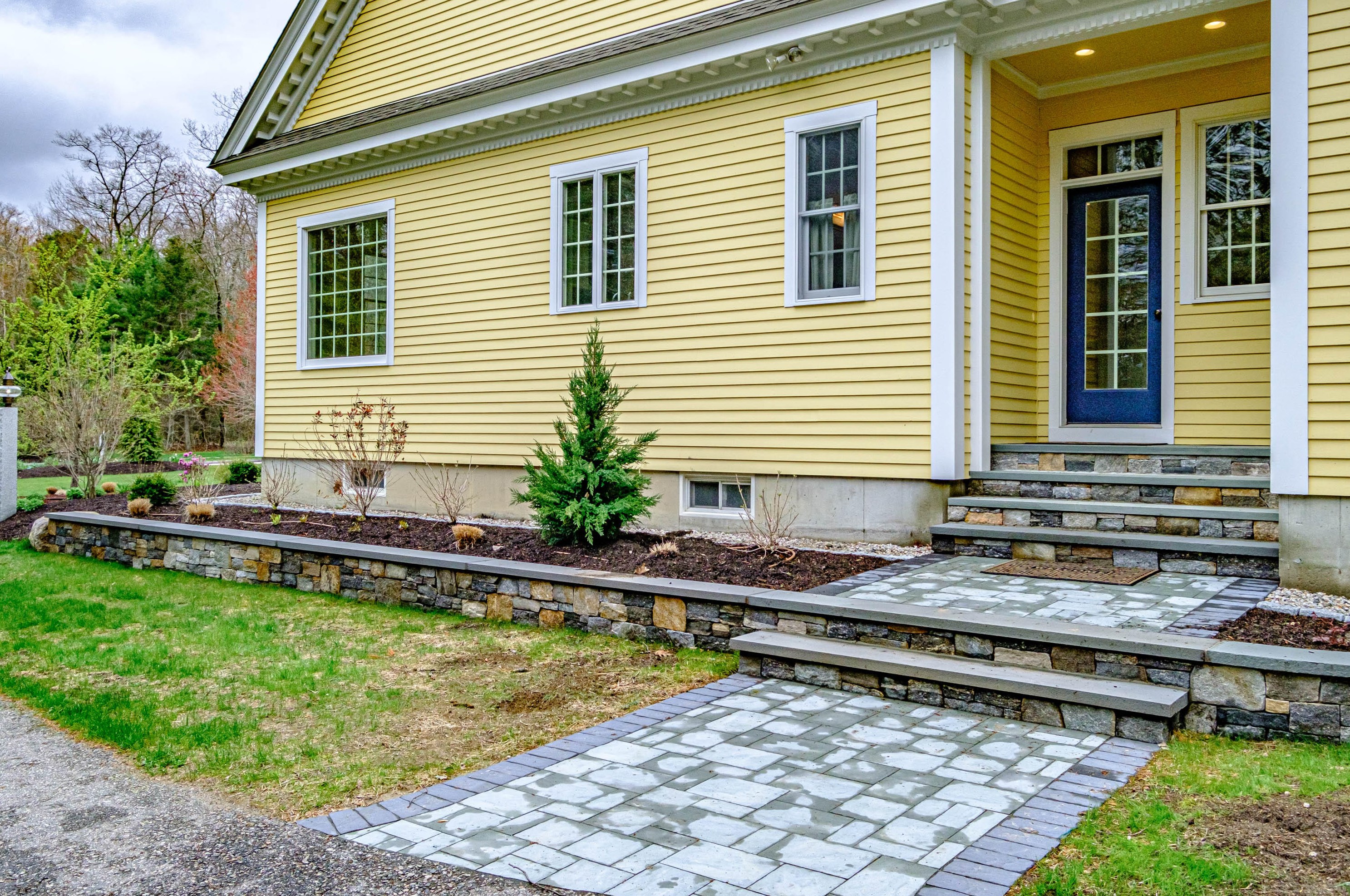 19 Mary Ln, Portland ME  04110-1442 exterior