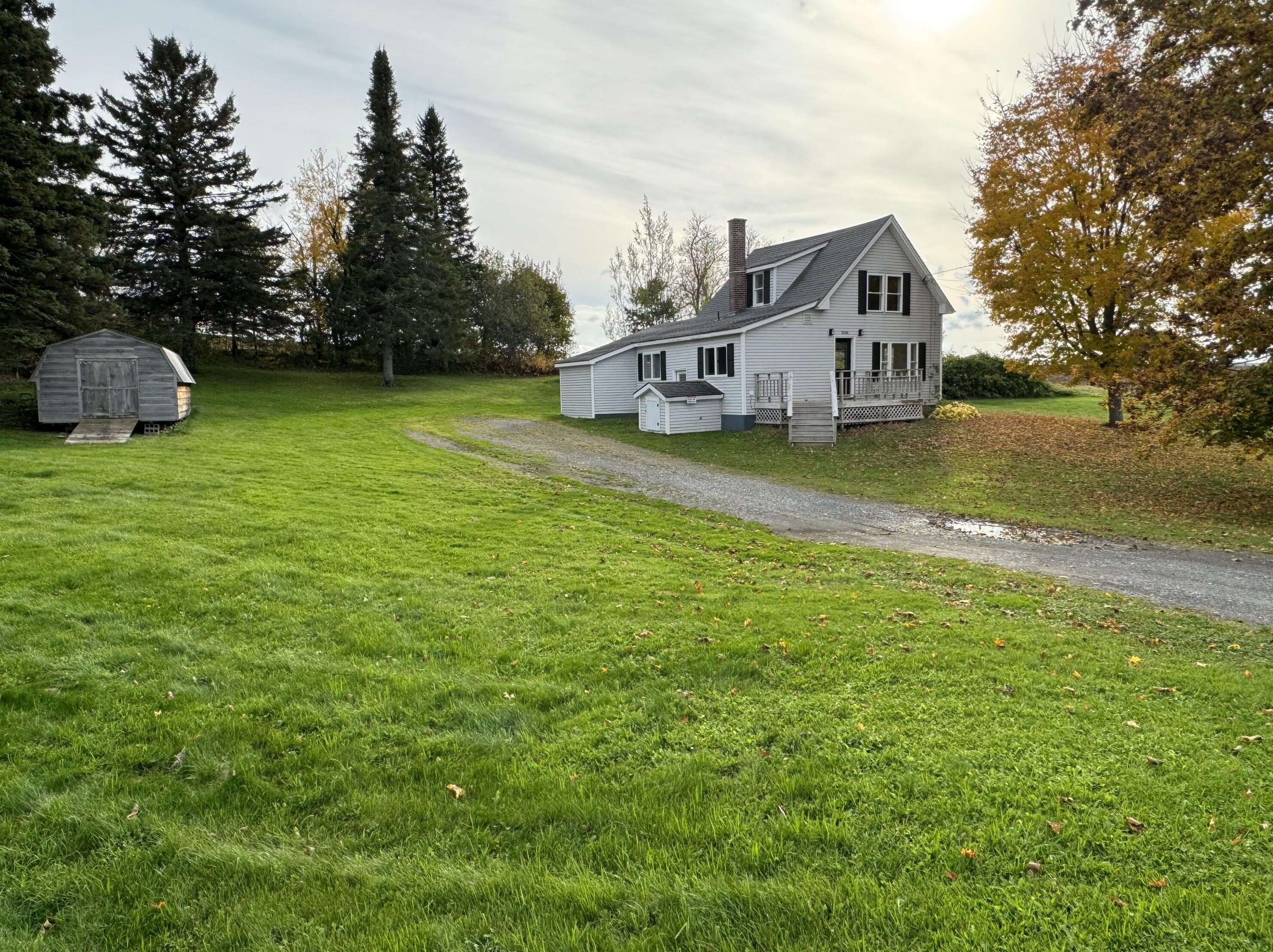 1546 Main St, Mapleton, ME 04757