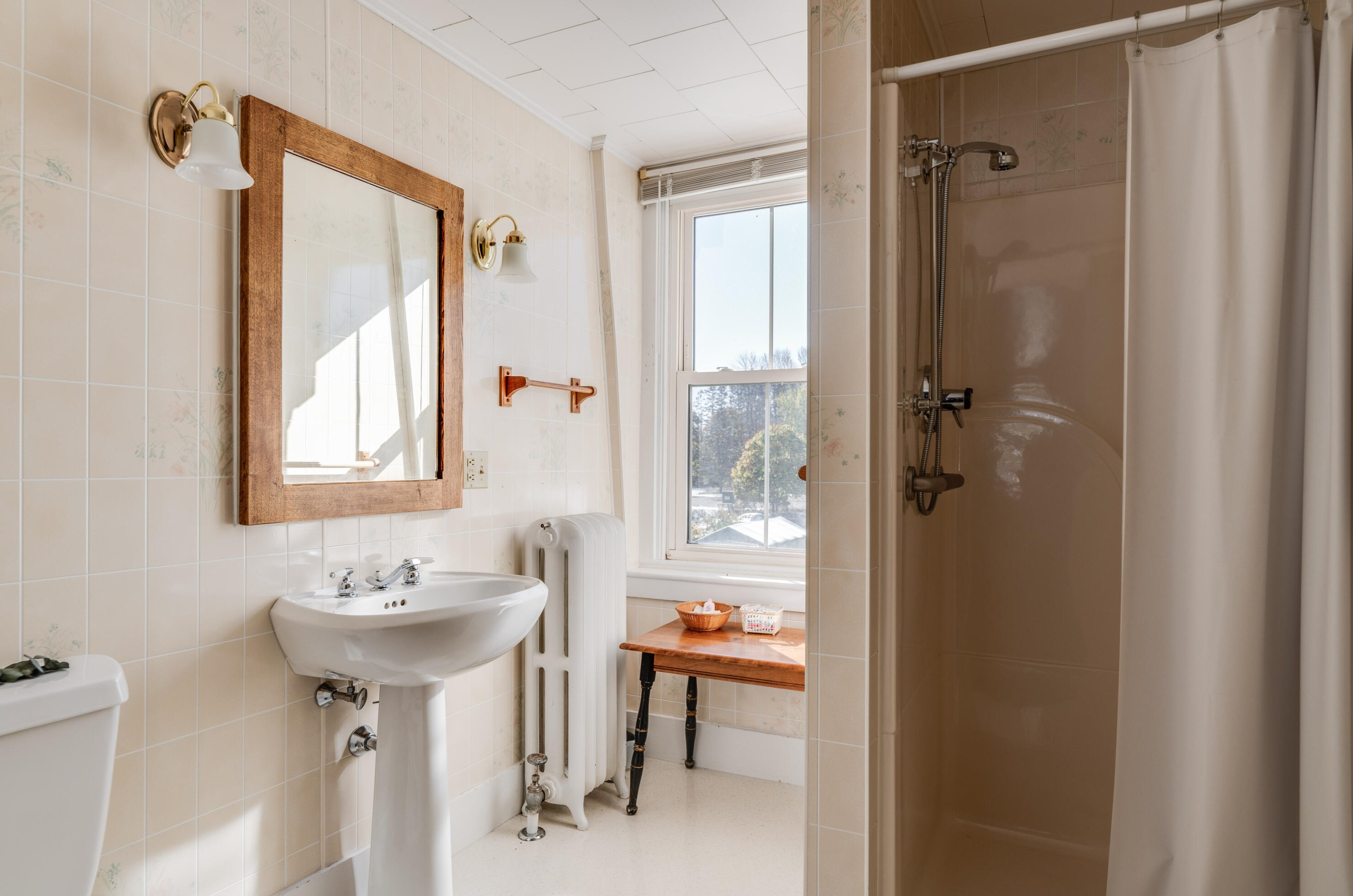 79 Pleasant St, Sebec ME  04426-1239 exterior