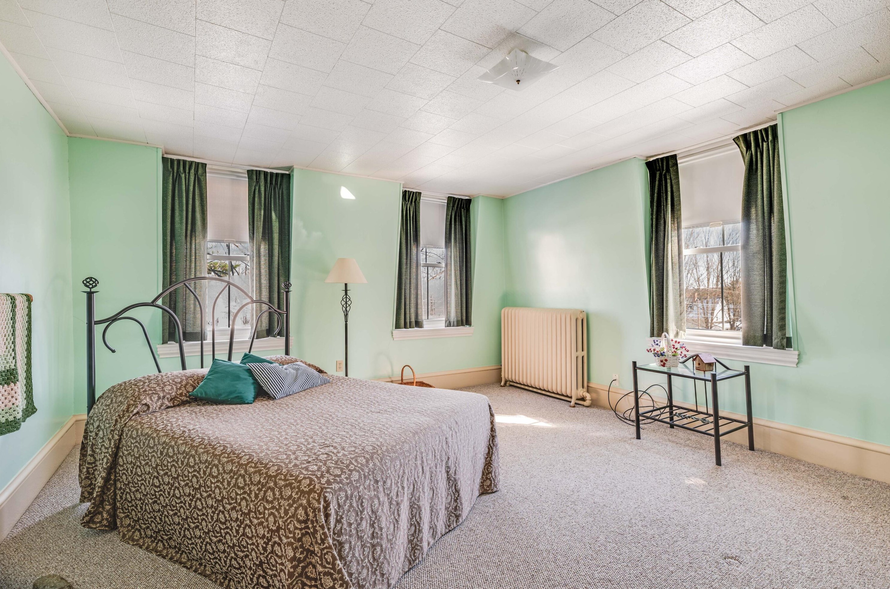 79 Pleasant St, Sebec ME  04426-1239 exterior