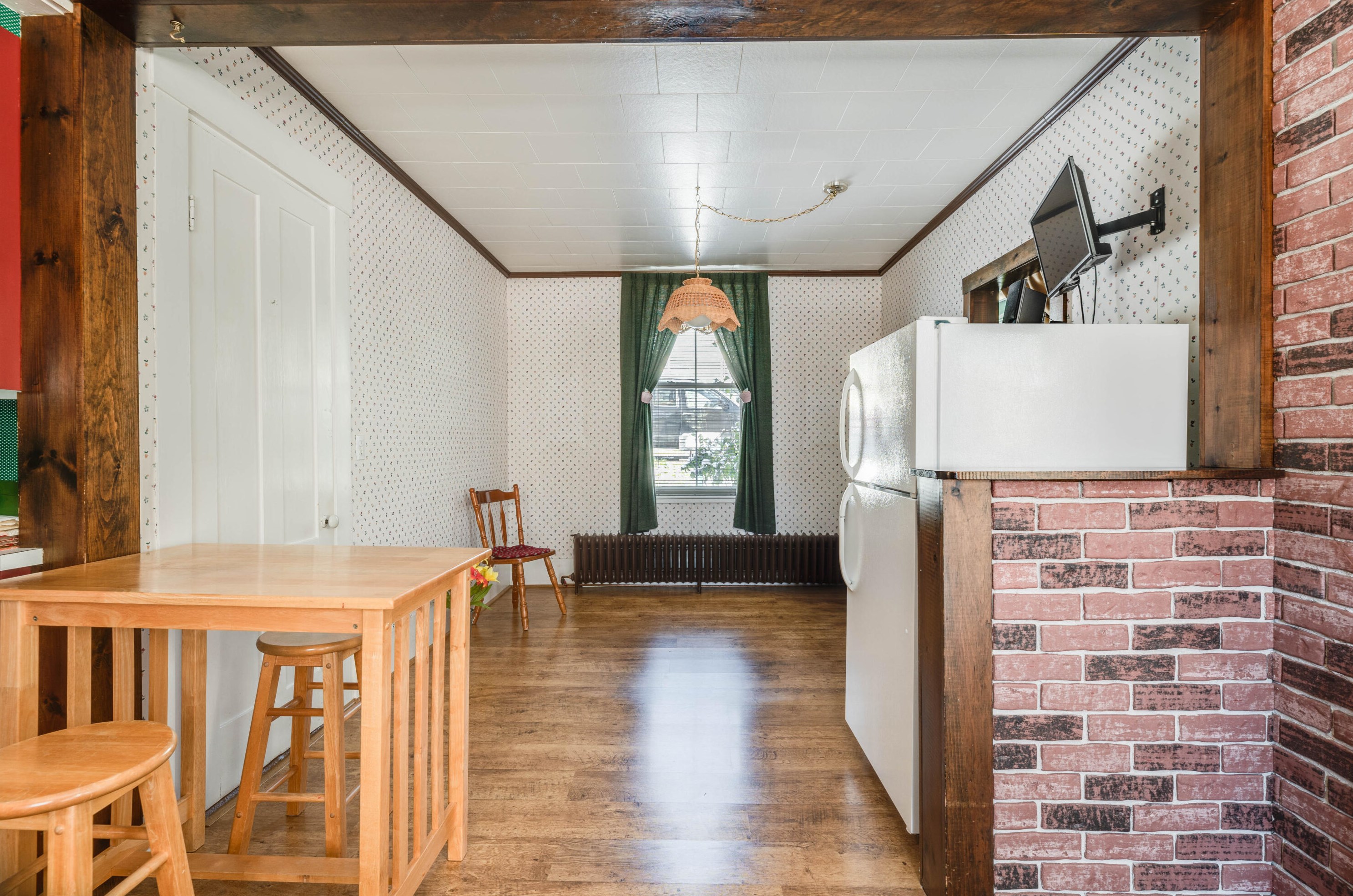 79 Pleasant St, Sebec ME  04426-1239 exterior