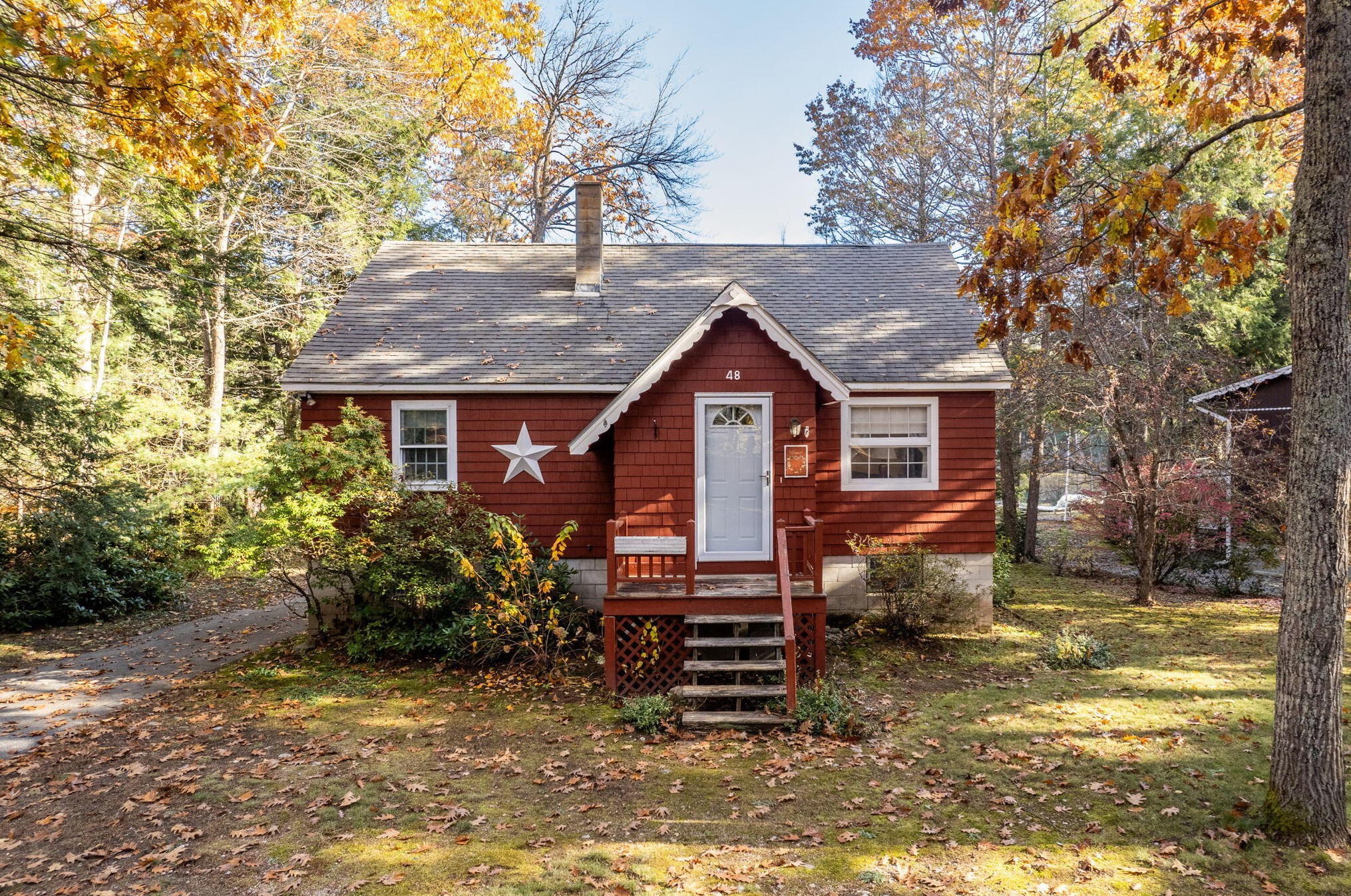 48 Covewood Dr, Acton, ME 04001