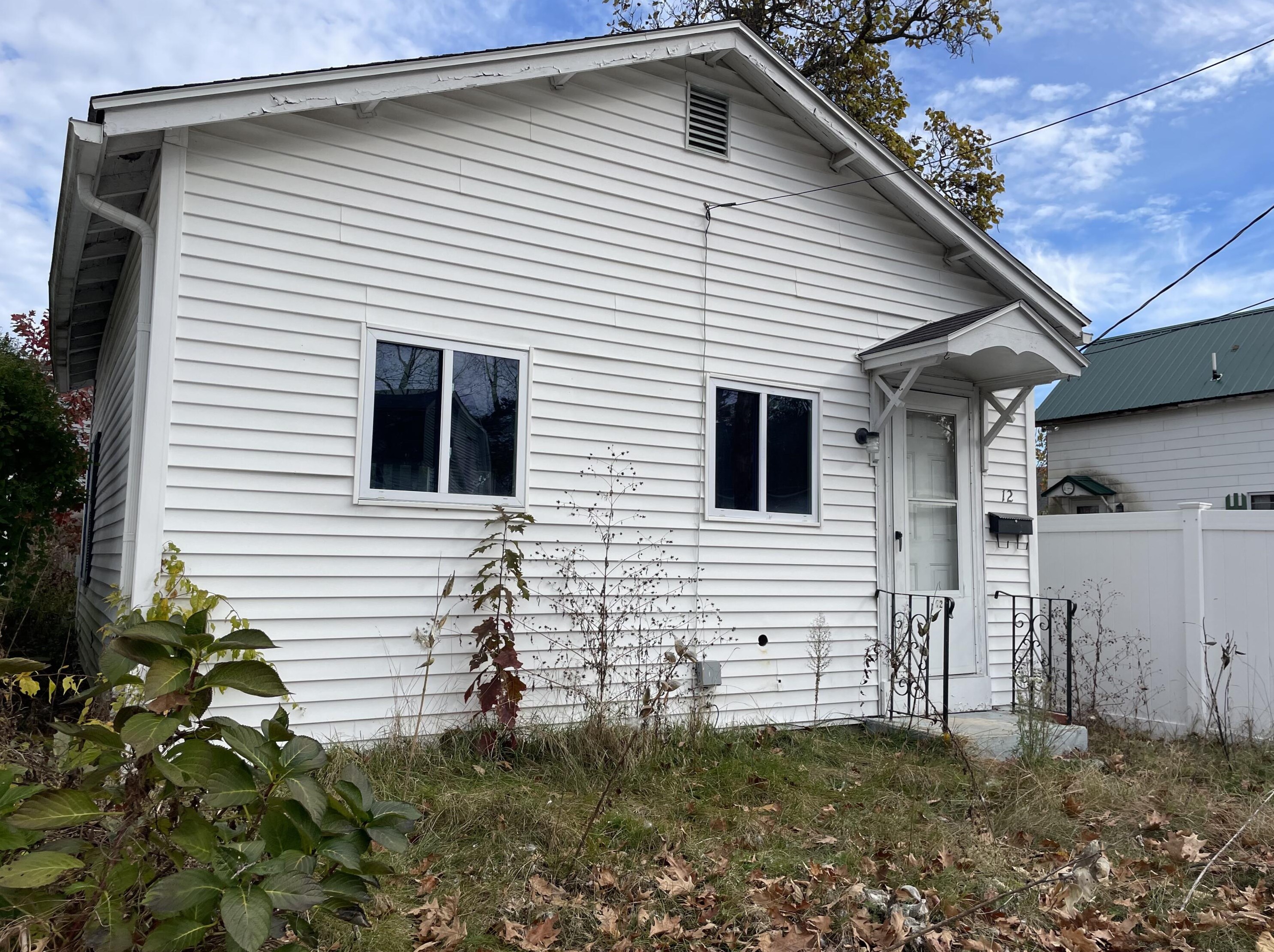 12 Pine Ave, Old Orchard Beach, ME 04064