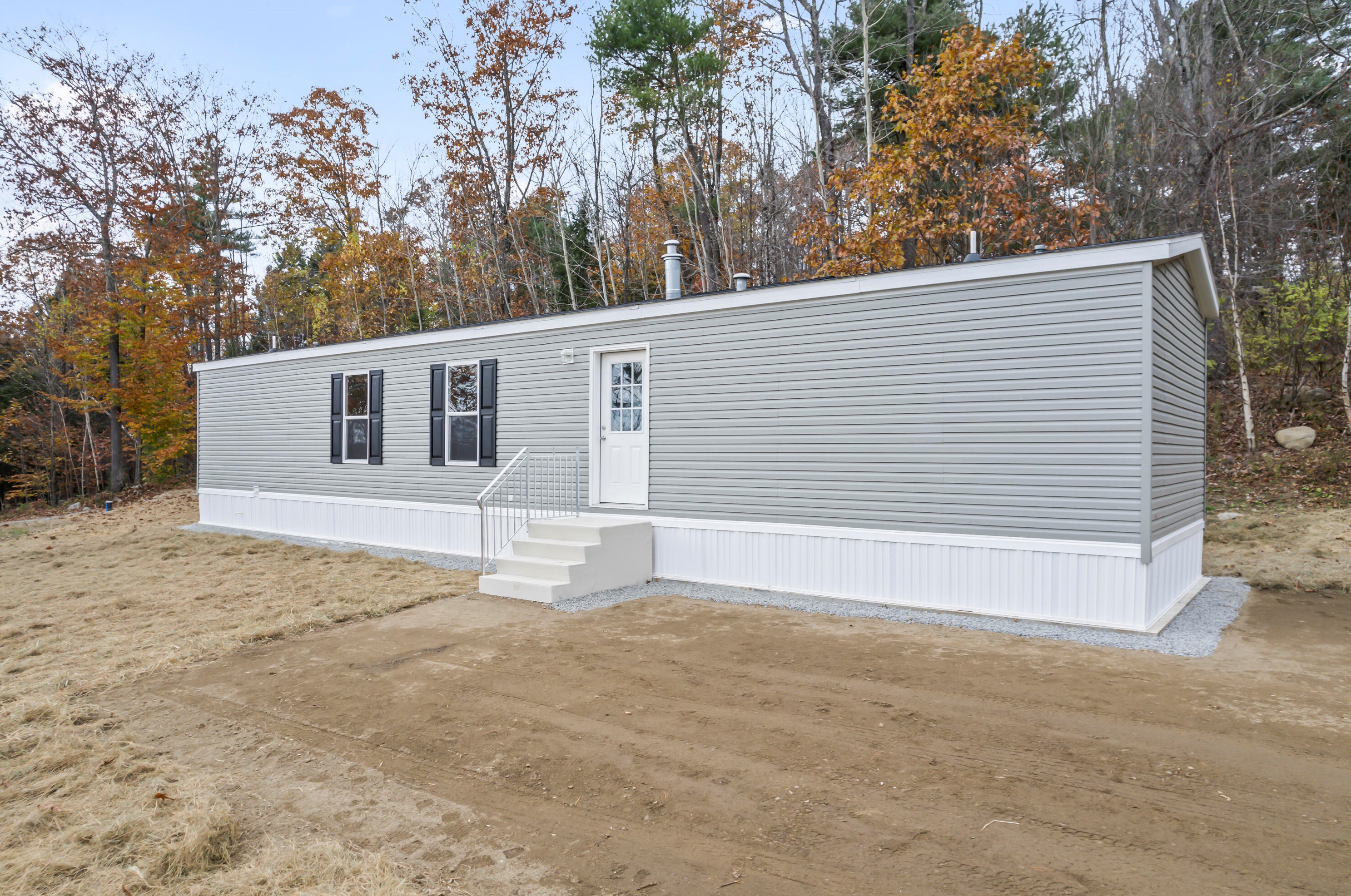 60 Nelson Rd, Vassalboro, ME 04989 exterior
