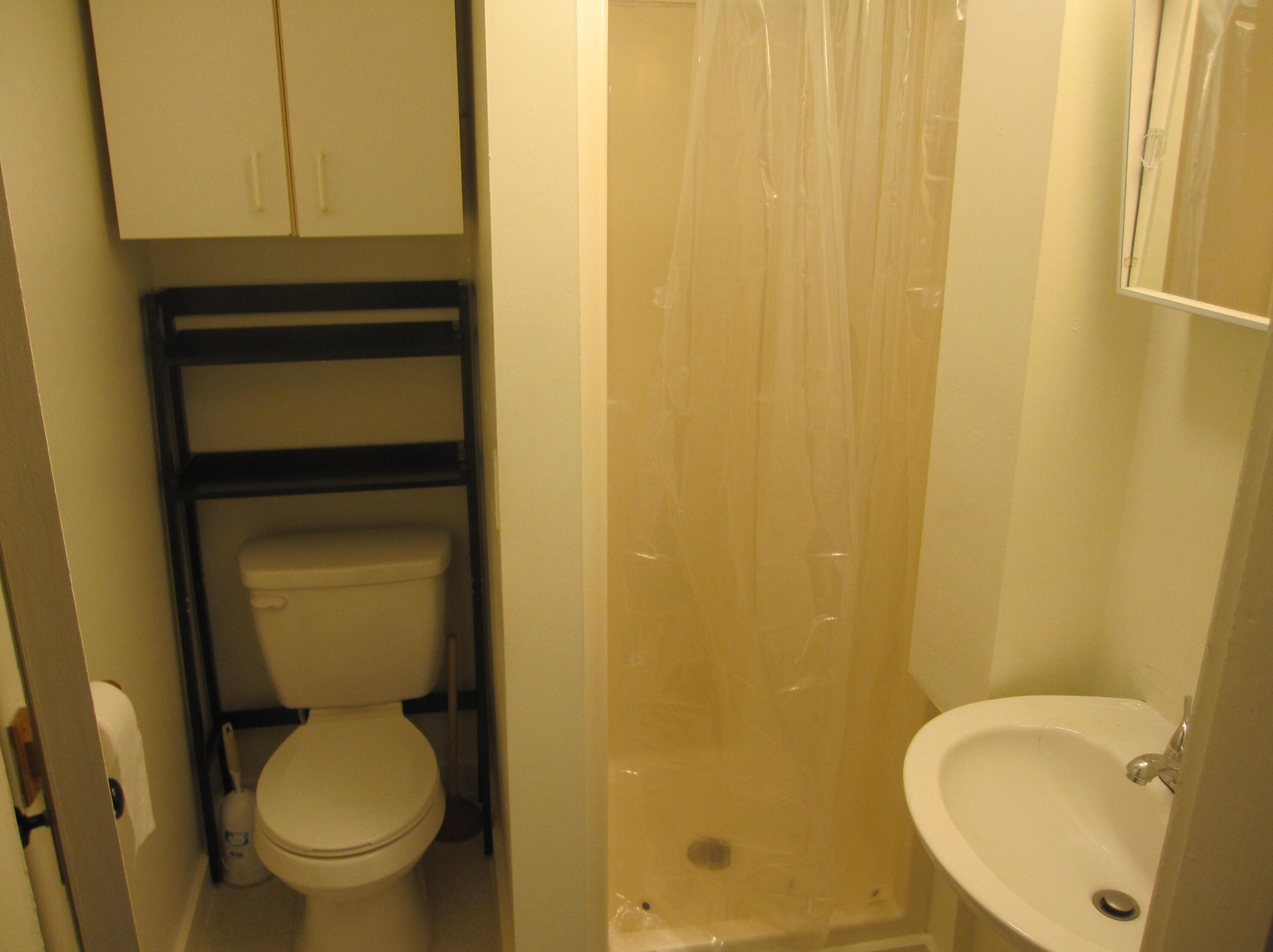 83 Chamberlain St, Brewer, ME 04412